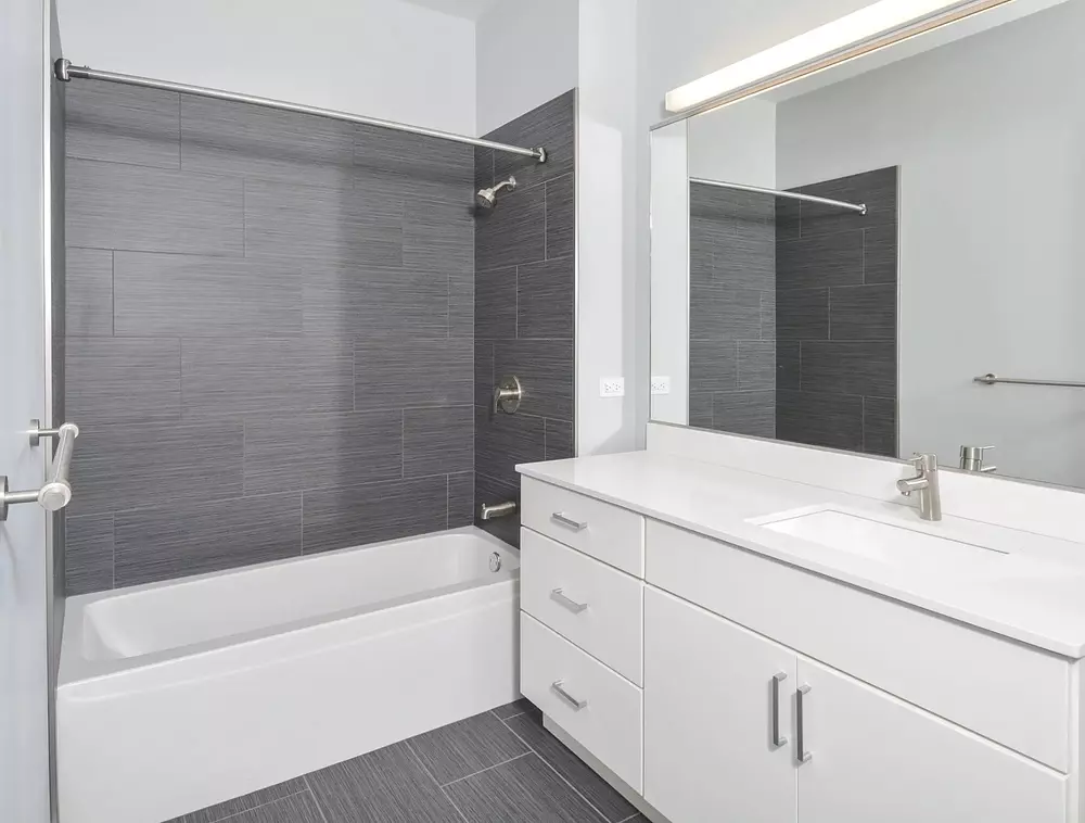 The Montrose 4334 N Hazel St, Chicago, IL 60613
