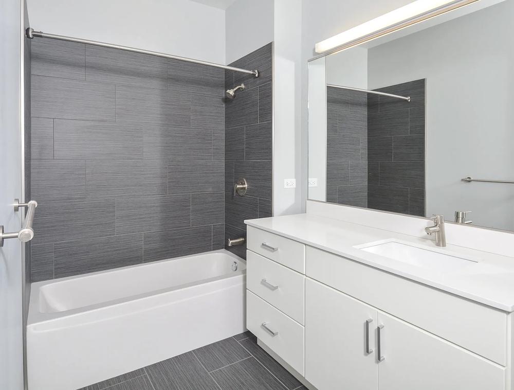 The Montrose 4334 N Hazel St, Chicago, IL 60613 Uptown - Leasing by Cross Street