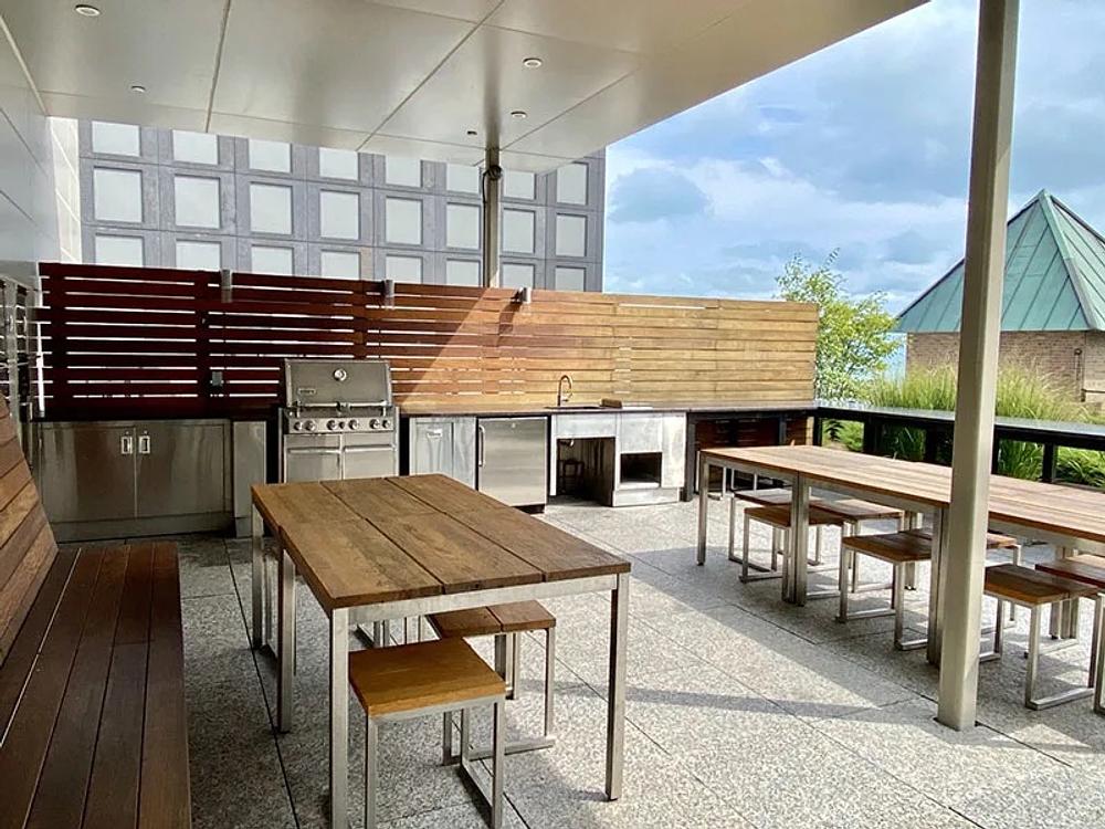 Lofts At River East 445 E Illinois St, Chicago, IL 60611