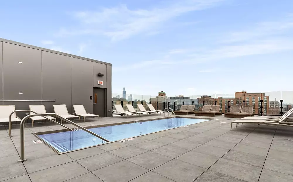 Cadence 2050 W Ogden Ave, Chicago, IL 60612