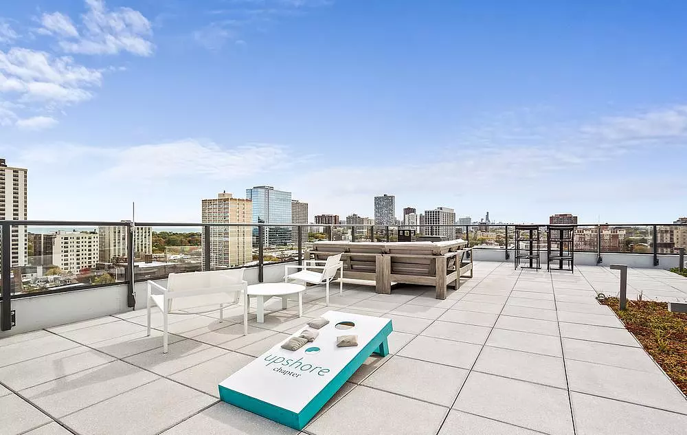 Upshore Chapter Apartments 4555 N Sheridan Rd, Chicago, IL 60640