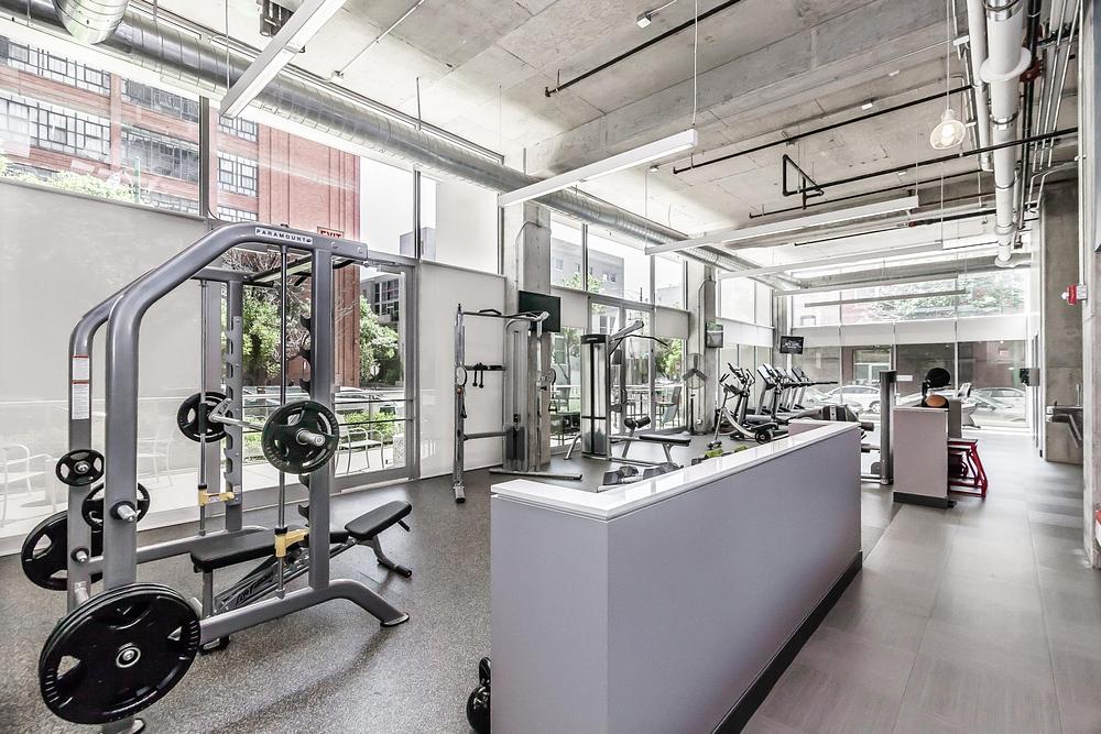 Mondial River West 910 W Huron St, Chicago, IL 60642