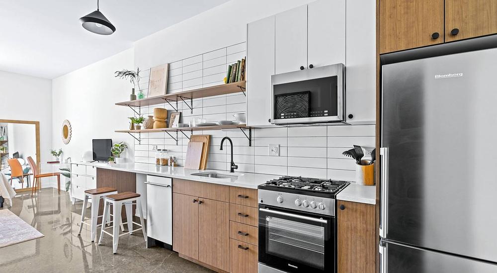 The Sally 1135 W Winona St, Chicago, IL 60640