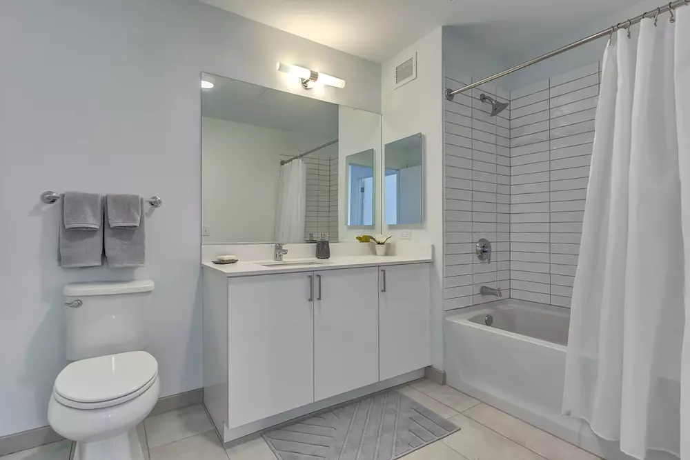 The Van Buren 808 W Van Buren St, Chicago, IL 60661