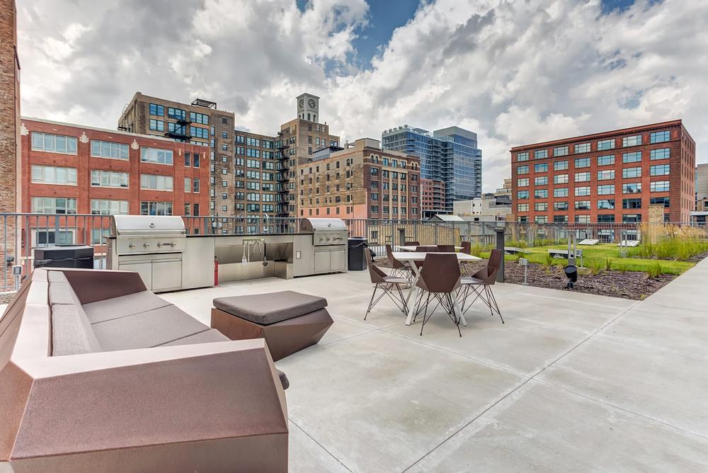 The Van Buren 808 W Van Buren St, Chicago, IL 60661