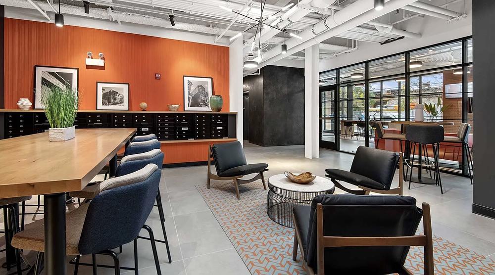 Wrigleyville Lofts 949 W Dakin St, Chicago, IL 60613