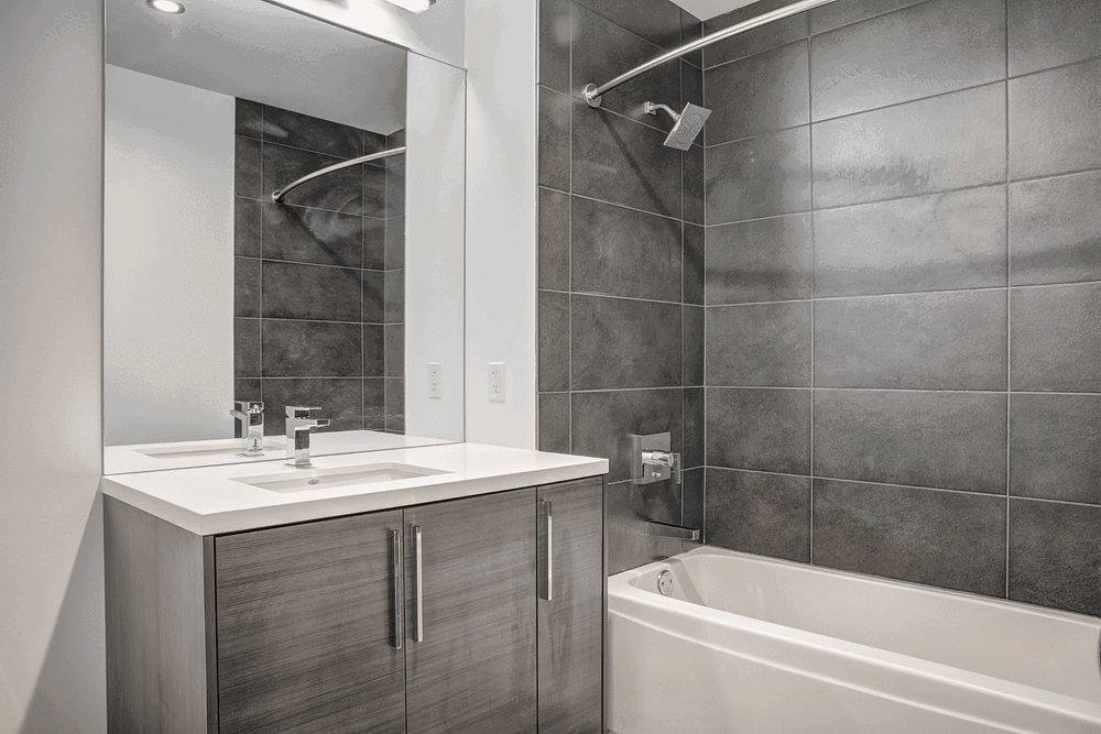 Xavier 625 W Division St, Chicago, IL 60610