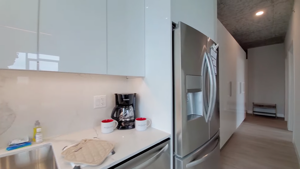 AMLI 808 808 N Wells Street, Chicago, IL 60610