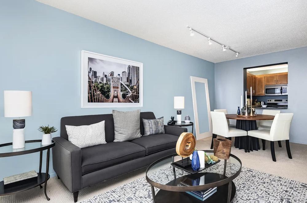 Columbus Plaza 233 E Wacker Dr, Chicago, IL 60601