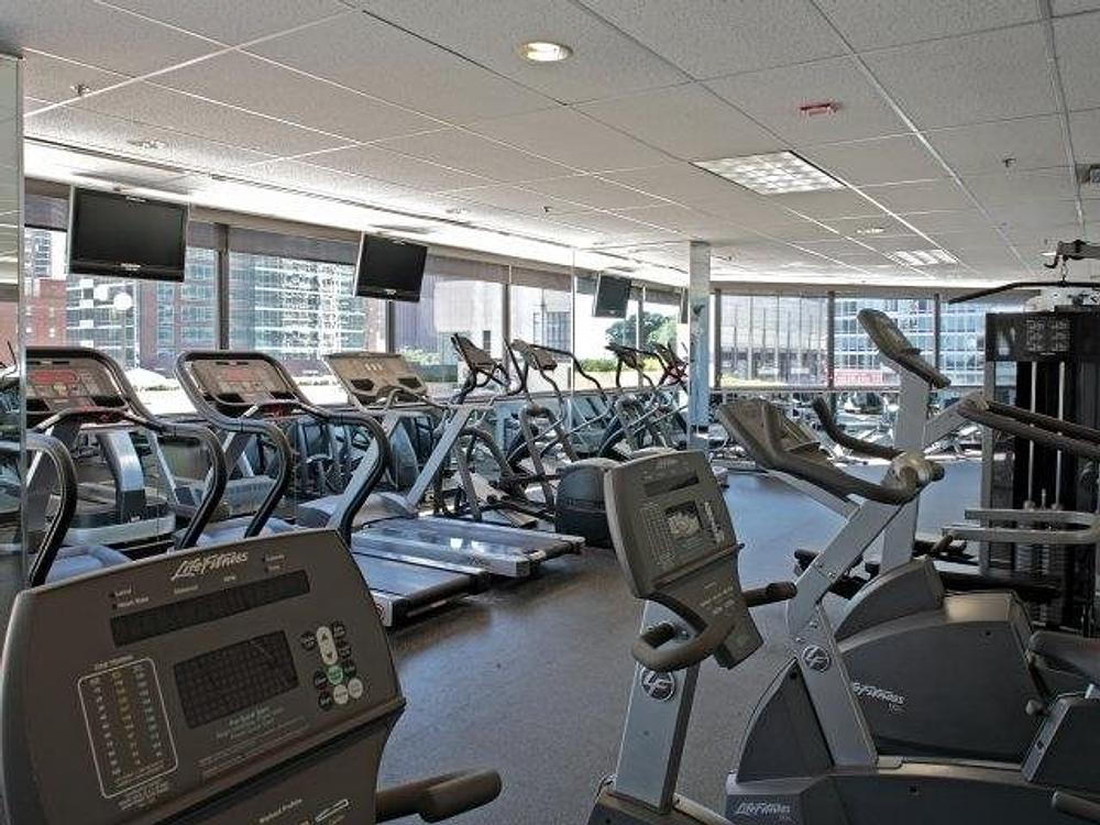 Lake Shore Plaza 445 E Ohio St, Chicago, IL 60611