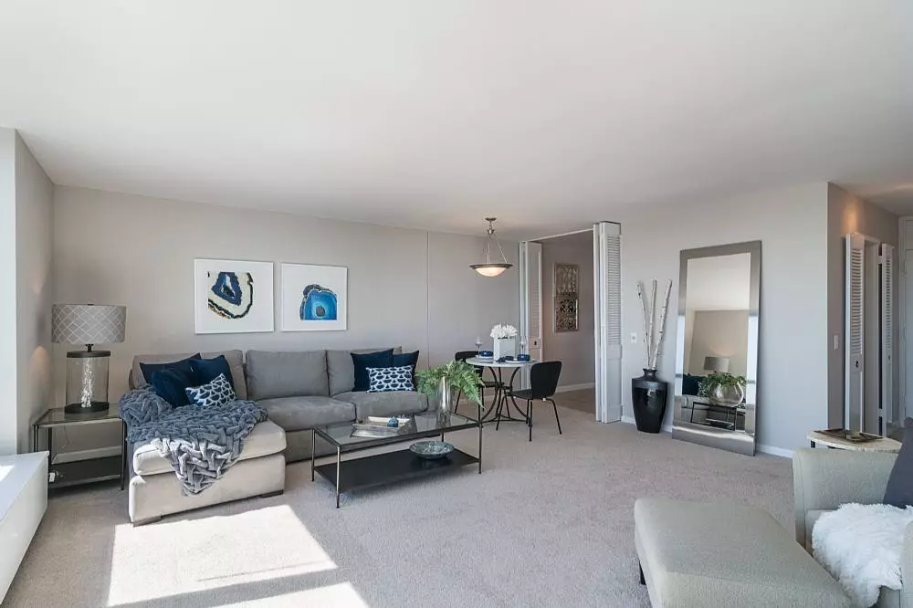 3450 N. Lake Shore Drive 3450 N Lake Shore Dr, Chicago, IL 60657