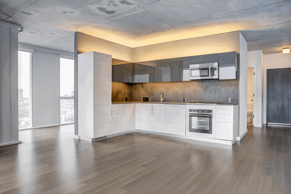 Xavier 625 W Division St, Chicago, IL 60610