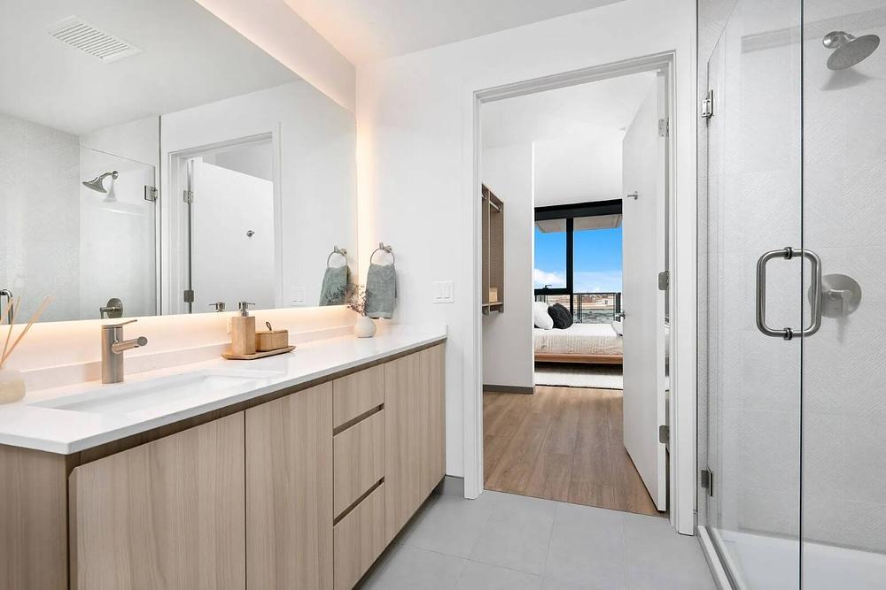 The Lydian 513 S Damen Ave, Chicago, IL 60612 Medical District - Leasing by Cross Street
