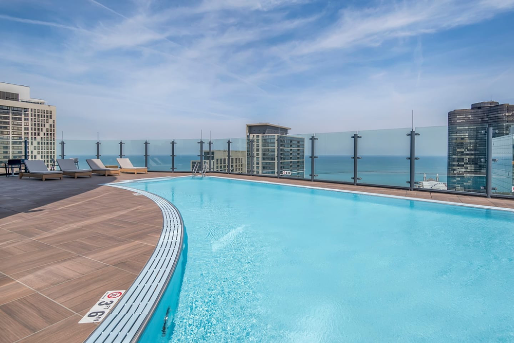 Moment 545 N McClurg Ct, Chicago, IL 60611