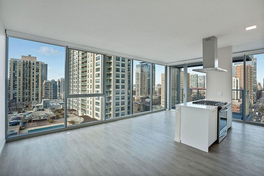 8 East Huron 8 E Huron St, Chicago, IL 60611