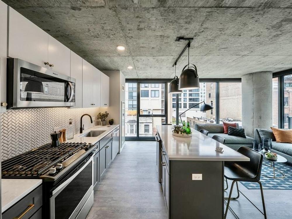 Marlowe 169 W Huron St, Chicago, IL 60654 River North - Leasing by Cross Street