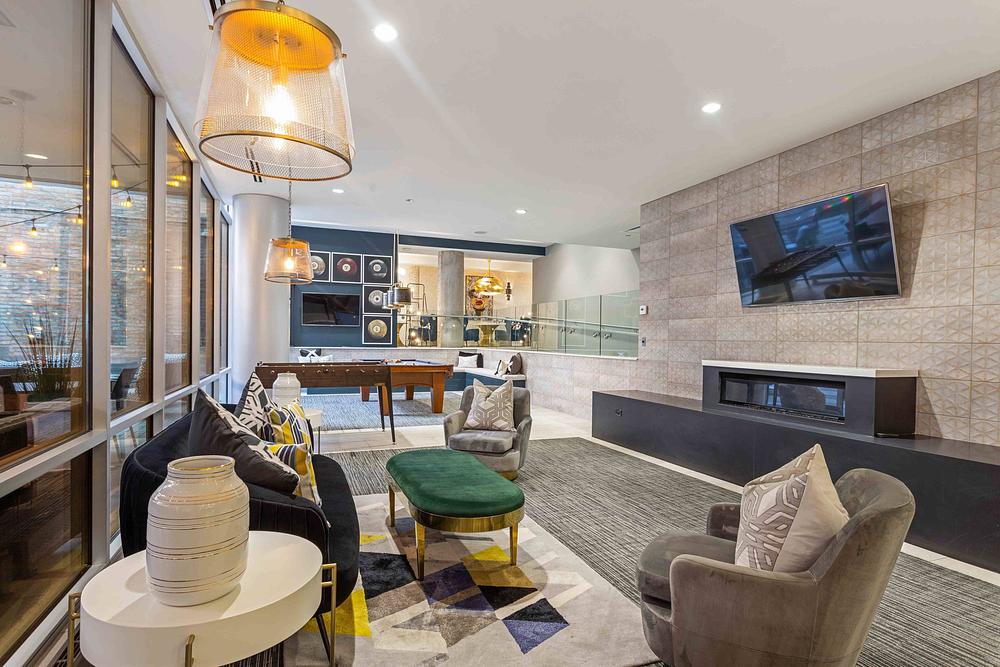 Circa 922 922 W Washington Blvd, Chicago, IL 60607