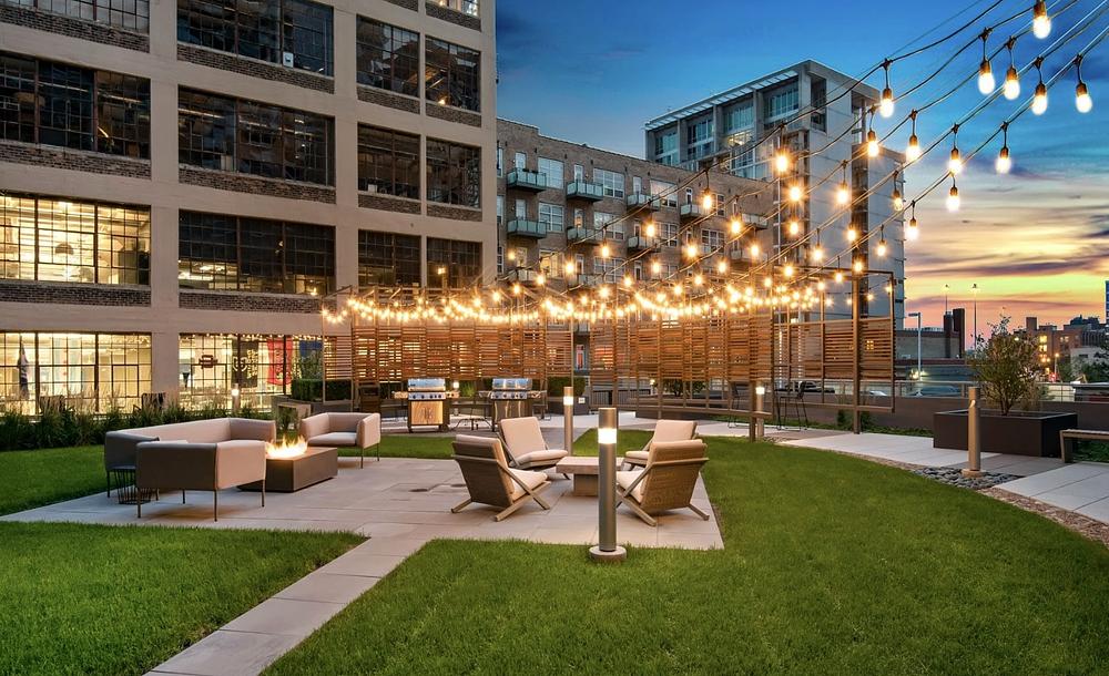 JeffJack Apartments 601 W Jackson Blvd, Chicago, IL 60661