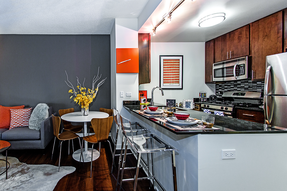 K2 Apartments 365 N Halsted St Chicago, IL 60661