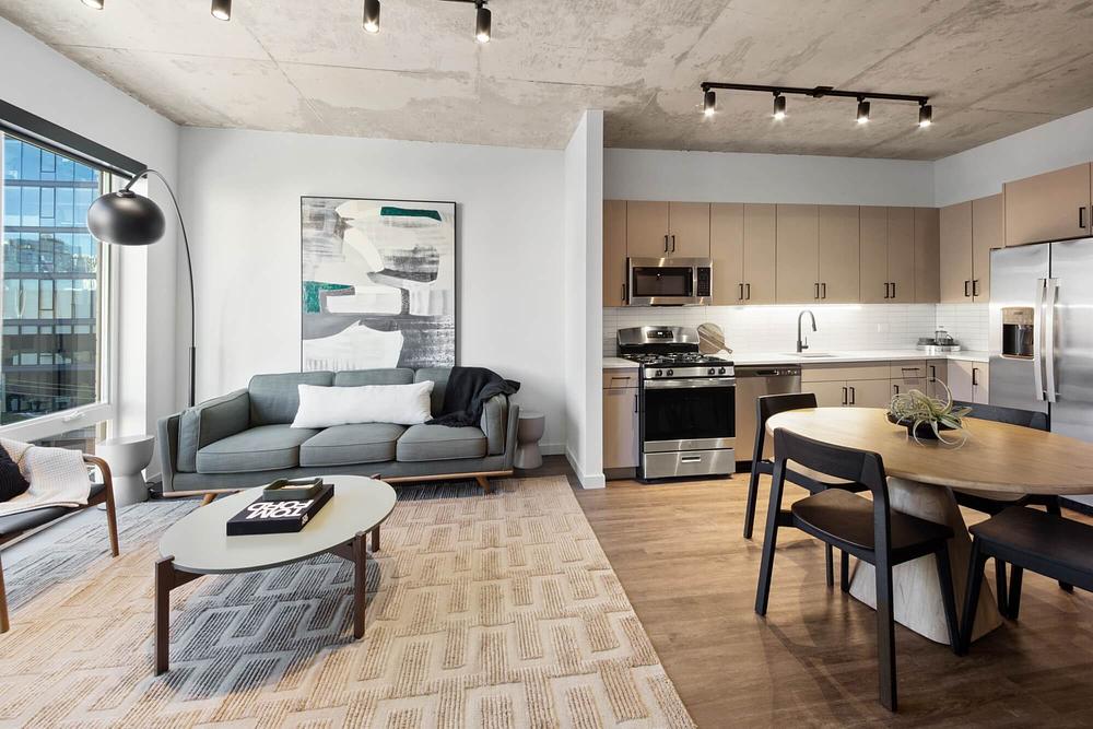 Hugo River North 751 N Hudson Ave, Chicago, IL 60654
