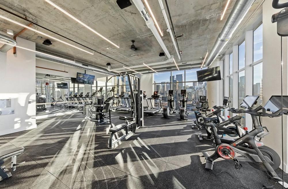 AMLI 808 808 N Wells Street, Chicago, IL 60610