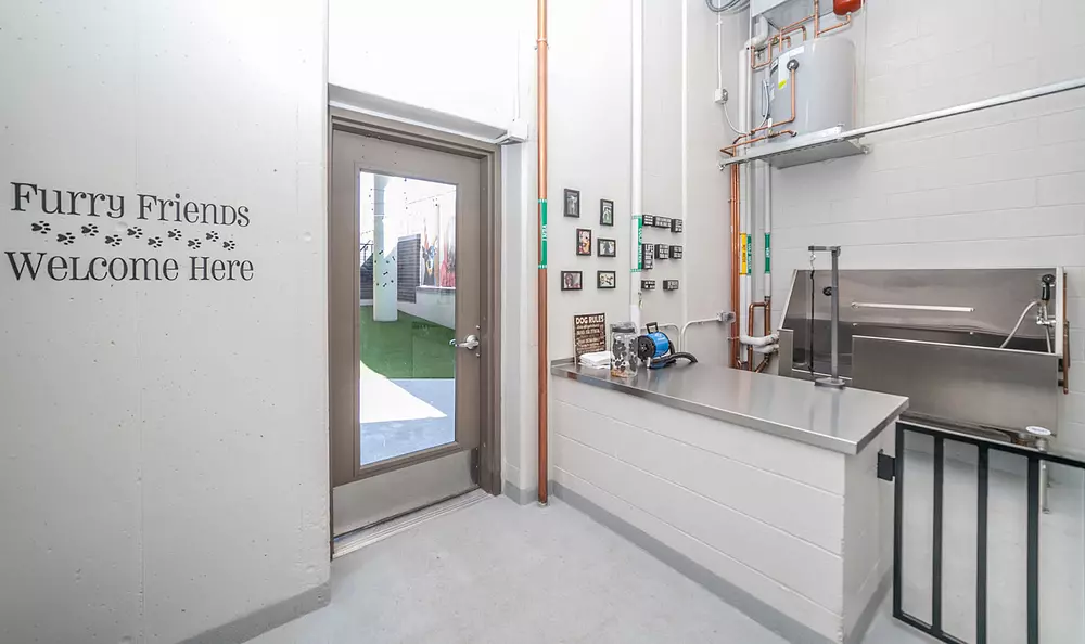 Niche 905 905 N Orleans St, Chicago, IL 60610