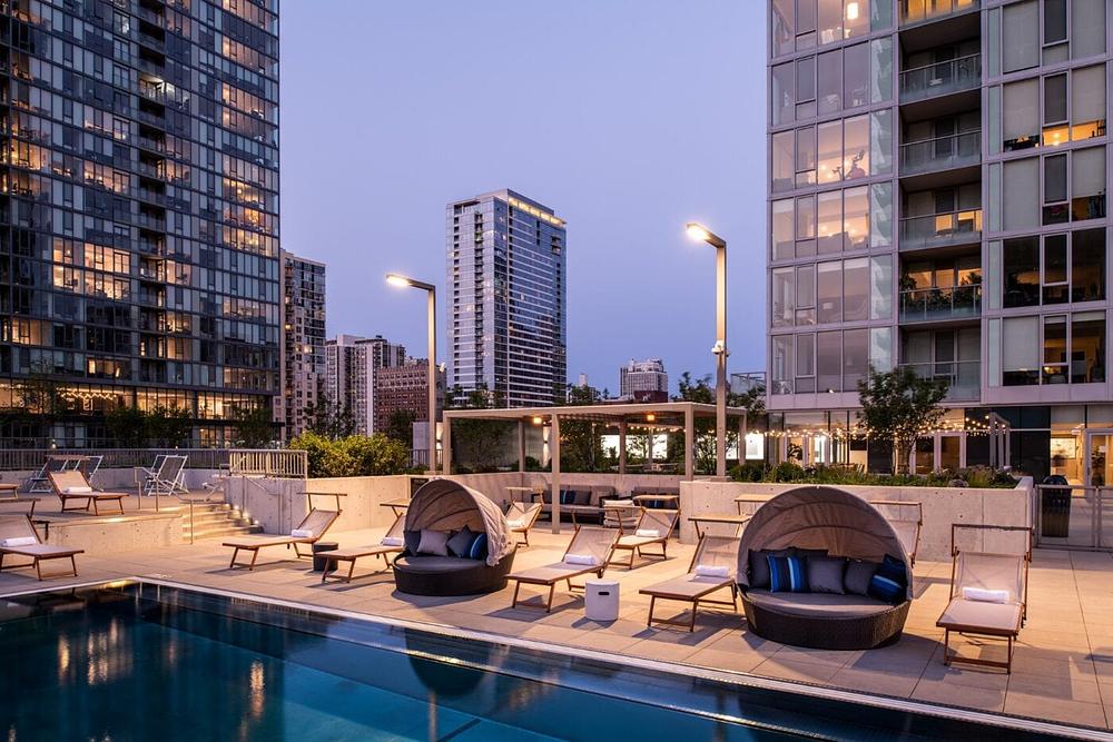 THREE Old Town Park 228 W Hill St, Chicago, IL 60610 Old Town - Leasing by Cross Street