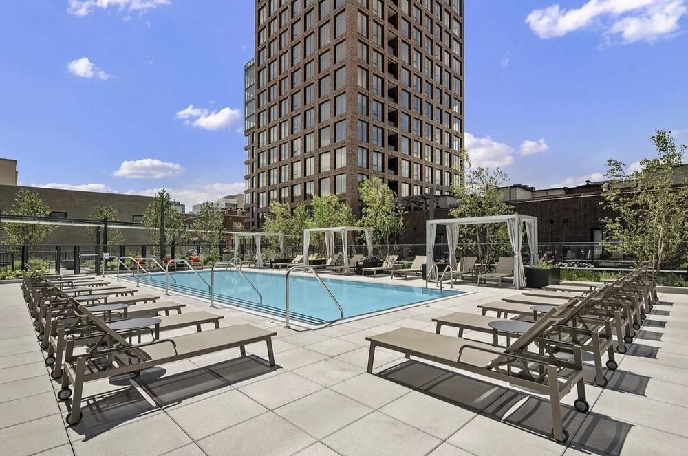 Union West 939 W Washington Blvd, Chicago, IL 60606