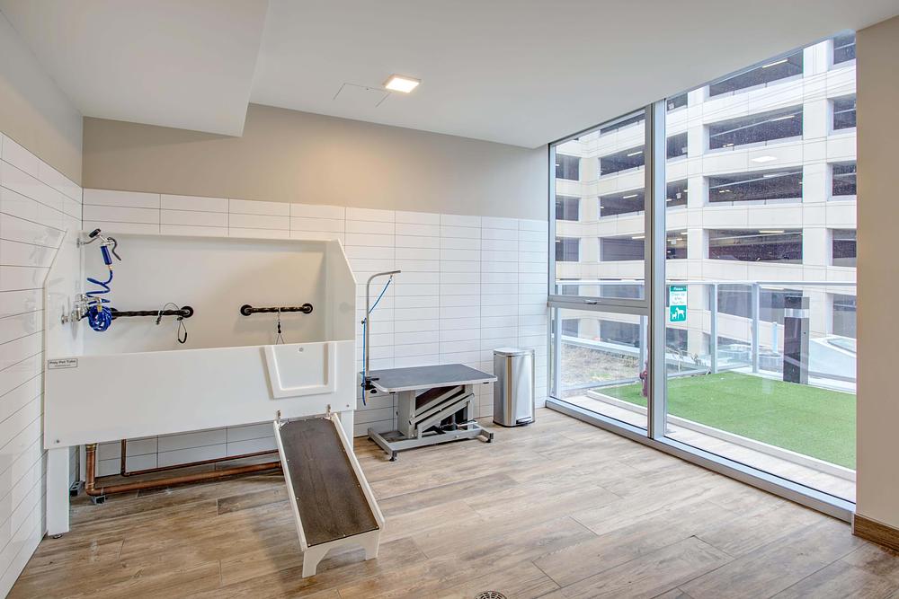 8 East Huron 8 E Huron St, Chicago, IL 60611