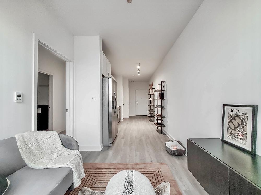 The Raven Residences 4733 N Wolcott Ave. Chicago, IL 60640