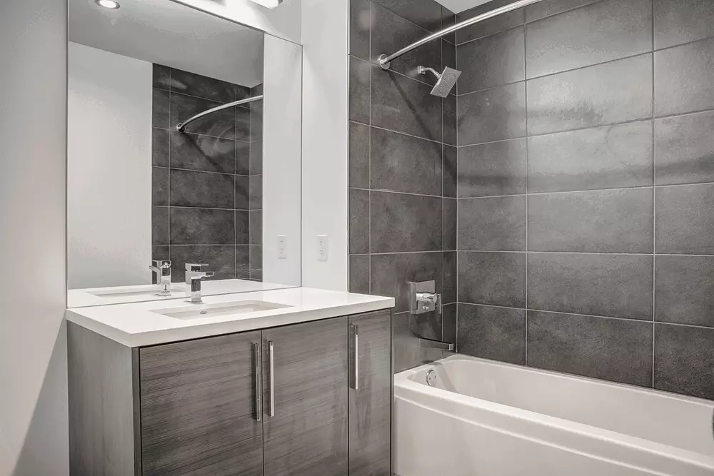 Xavier 625 W Division St, Chicago, IL 60610