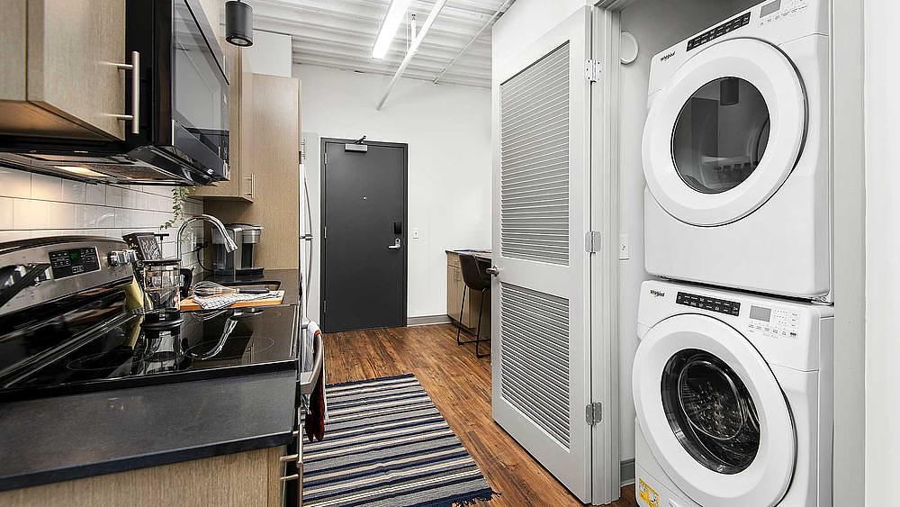 Wrigleyville Lofts 949 W Dakin St, Chicago, IL 60613