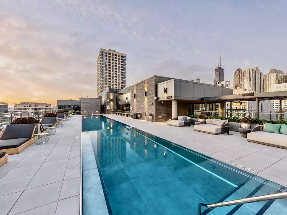 Marlowe 169 W Huron St, Chicago, IL 60654