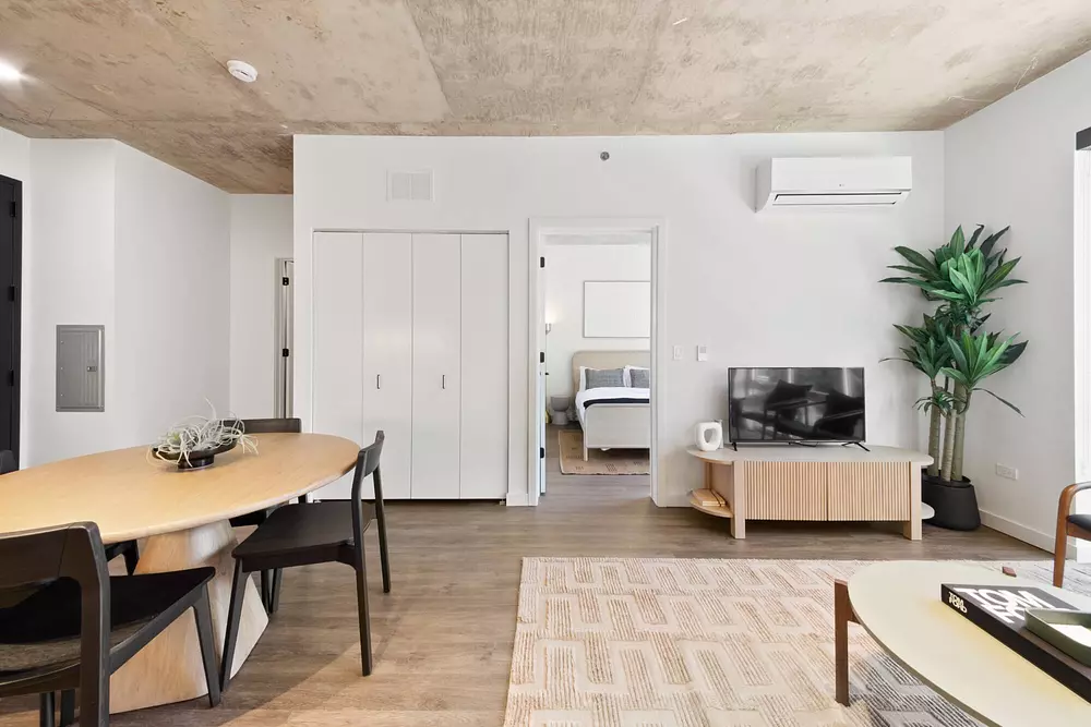 Hugo River North 751 N Hudson Ave, Chicago, IL 60654