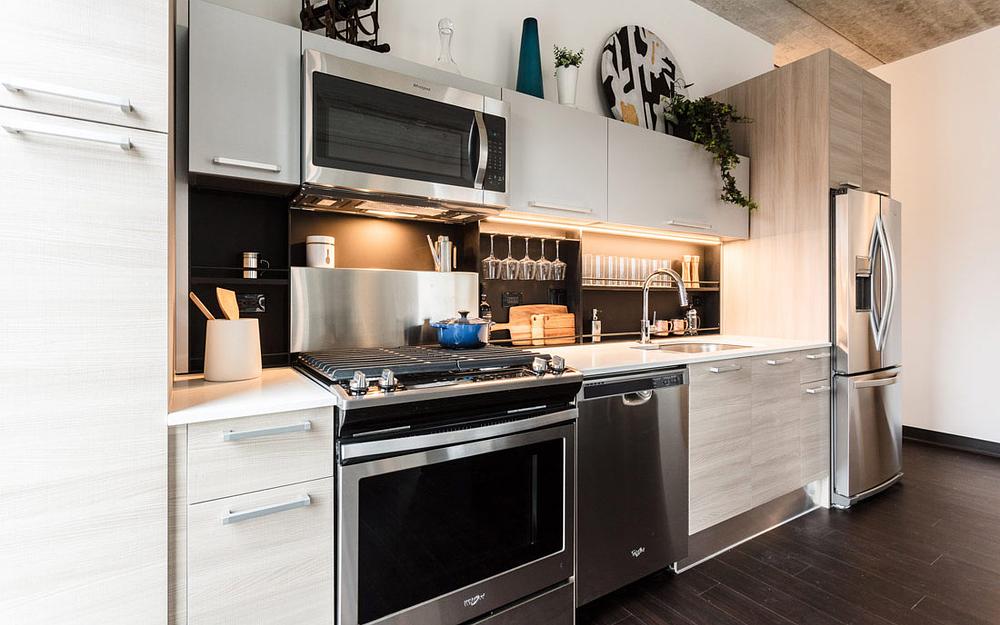 Seven 10 West 710 W Grand Ave, Chicago, IL 60654
