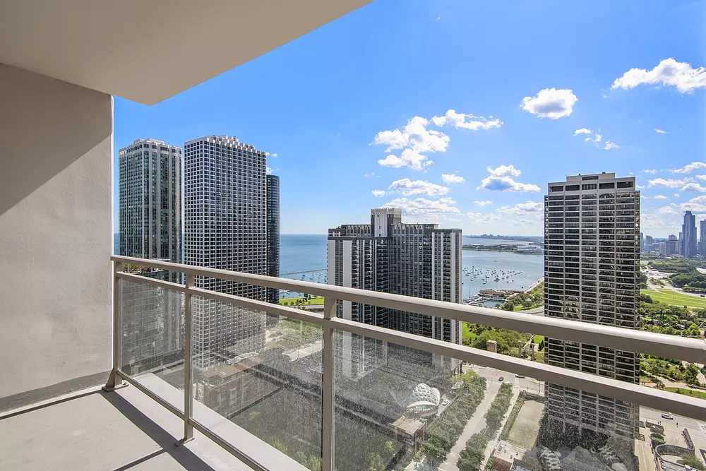 Shoreham and Tides 400 East South Water Street, Chicago, IL 60601