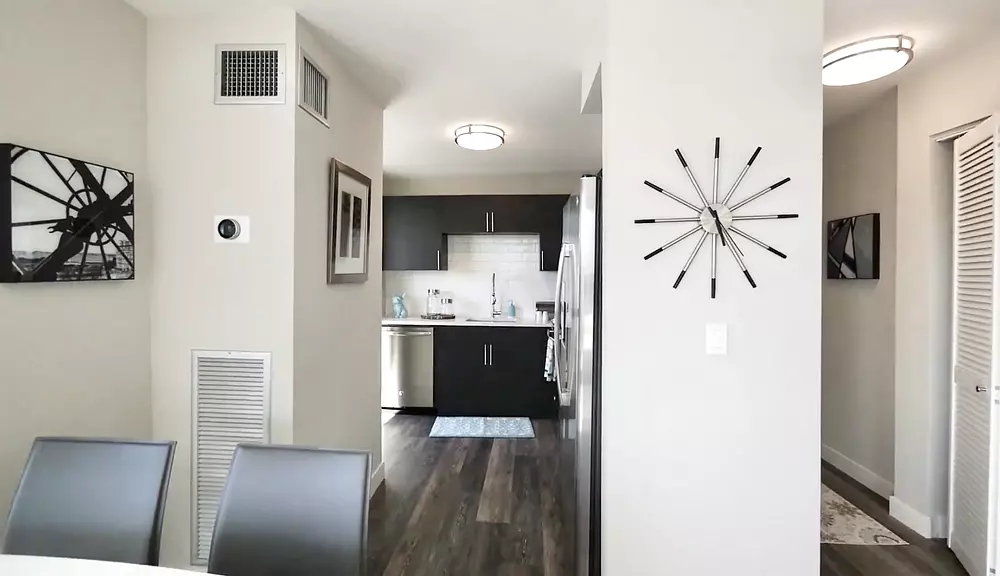 One East Delaware 1 E Delaware Pl, Chicago, IL 60611