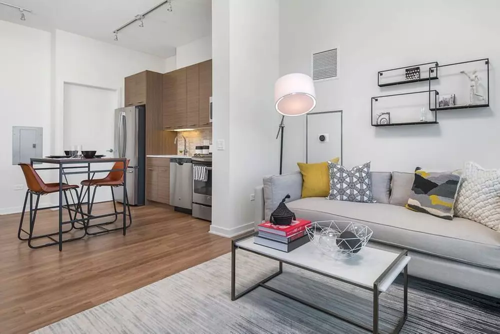 NEXT Apartments 347 W Chestnut St, Chicago, IL 60610