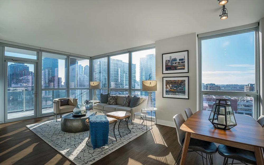 The Elle Apartments 801 S Financial Pl, Chicago, IL 60605