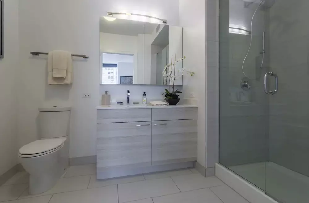 73 East Lake 73 E Lake St, Chicago, IL 60601