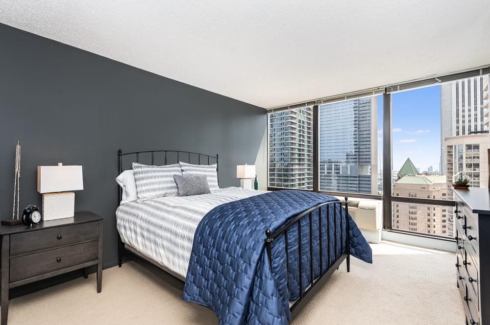 Columbus Plaza 233 E Wacker Dr, Chicago, IL 60601