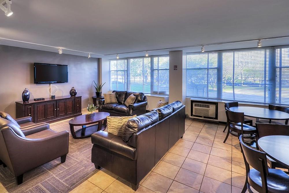 Prairie Shores 2851 S Martin Luther King Dr, Chicago, IL 60616