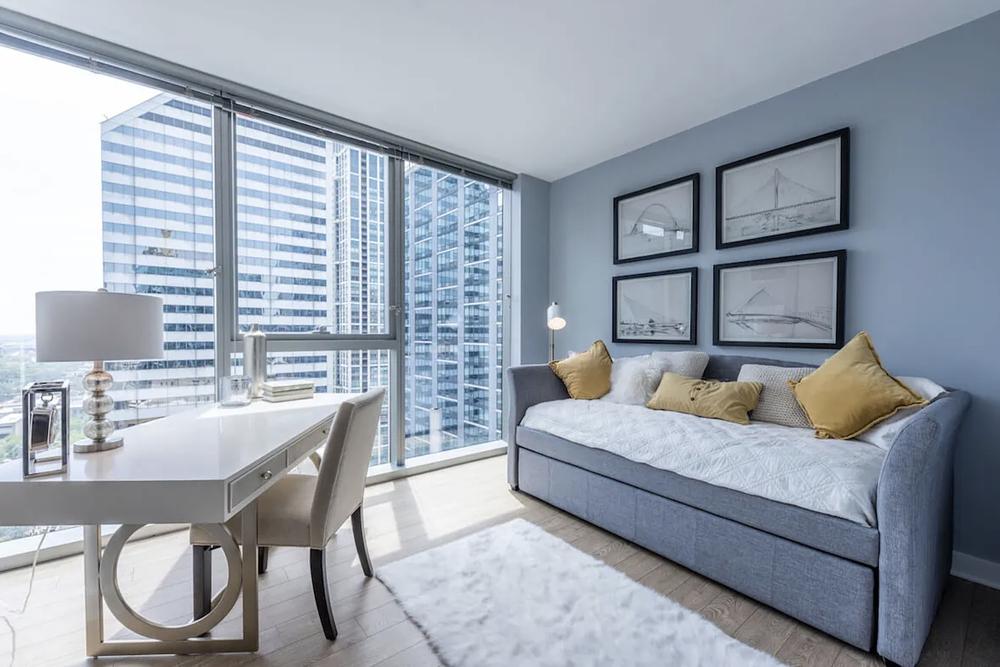 MILA 201 N Garland Ct, Chicago, IL 60601