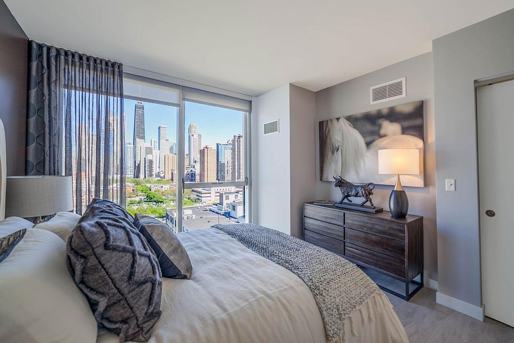 Niche 905 905 N Orleans St, Chicago, IL 60610