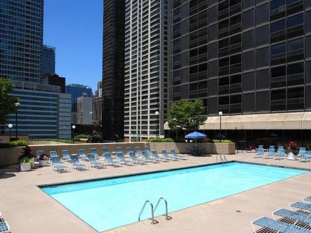 Lake Shore Plaza 445 E Ohio St, Chicago, IL 60611