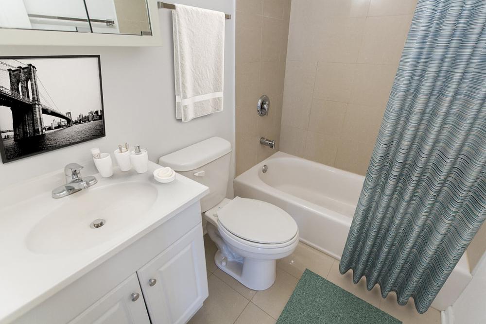 Oakdale Terrace - 525 W Oakdale Ave 525 W Oakdale Ave, Chicago, IL 60657