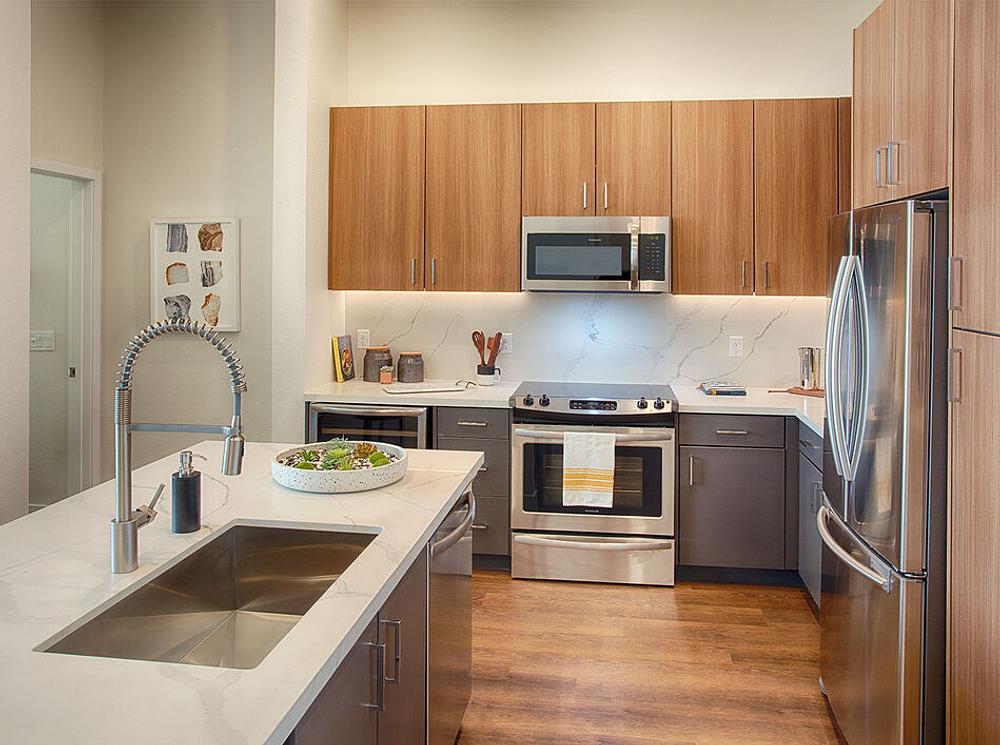 The Henry  201 E Mississippi Ave, Denver, CO 80210 Washington Park West - Leasing by Cross Street