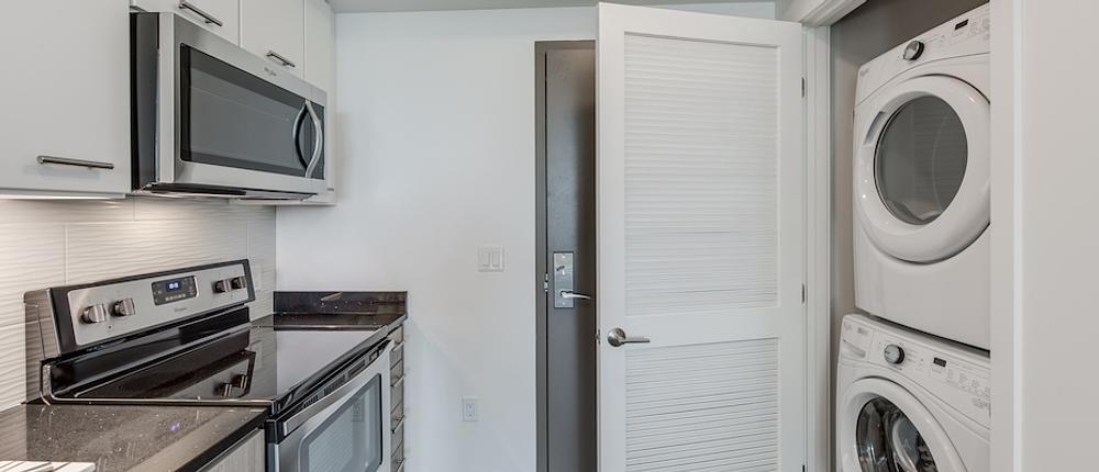 Country Club Towers 1101 E Bayaud Ave, Denver, CO 80209