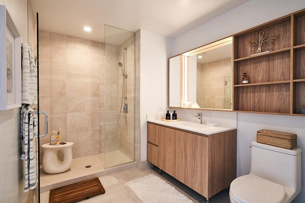 THREE Old Town Park 228 W Hill St, Chicago, IL 60610 Old Town - Leasing by Cross Street