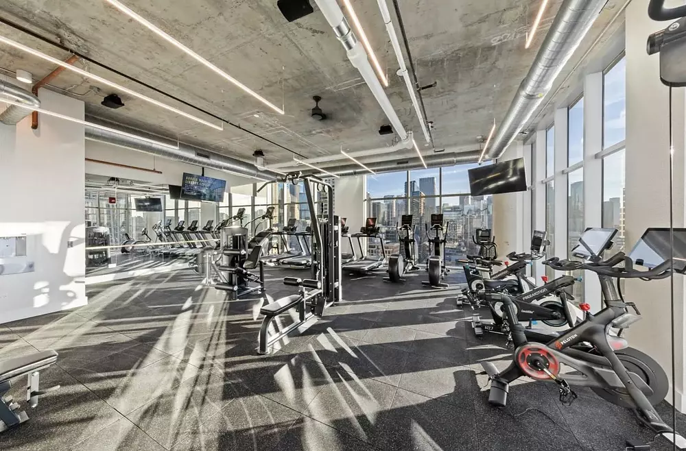 AMLI 808 808 N Wells Street, Chicago, IL 60610